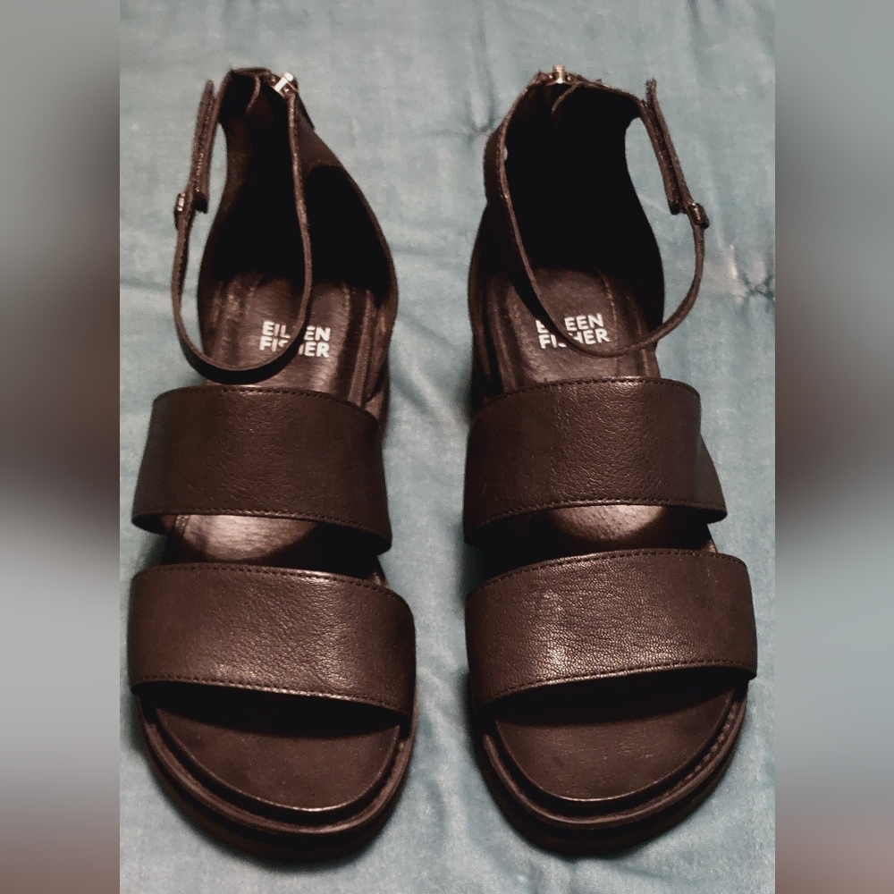 Eileen Fisher Black Leather Keno Sandals - Picture 5 of 5